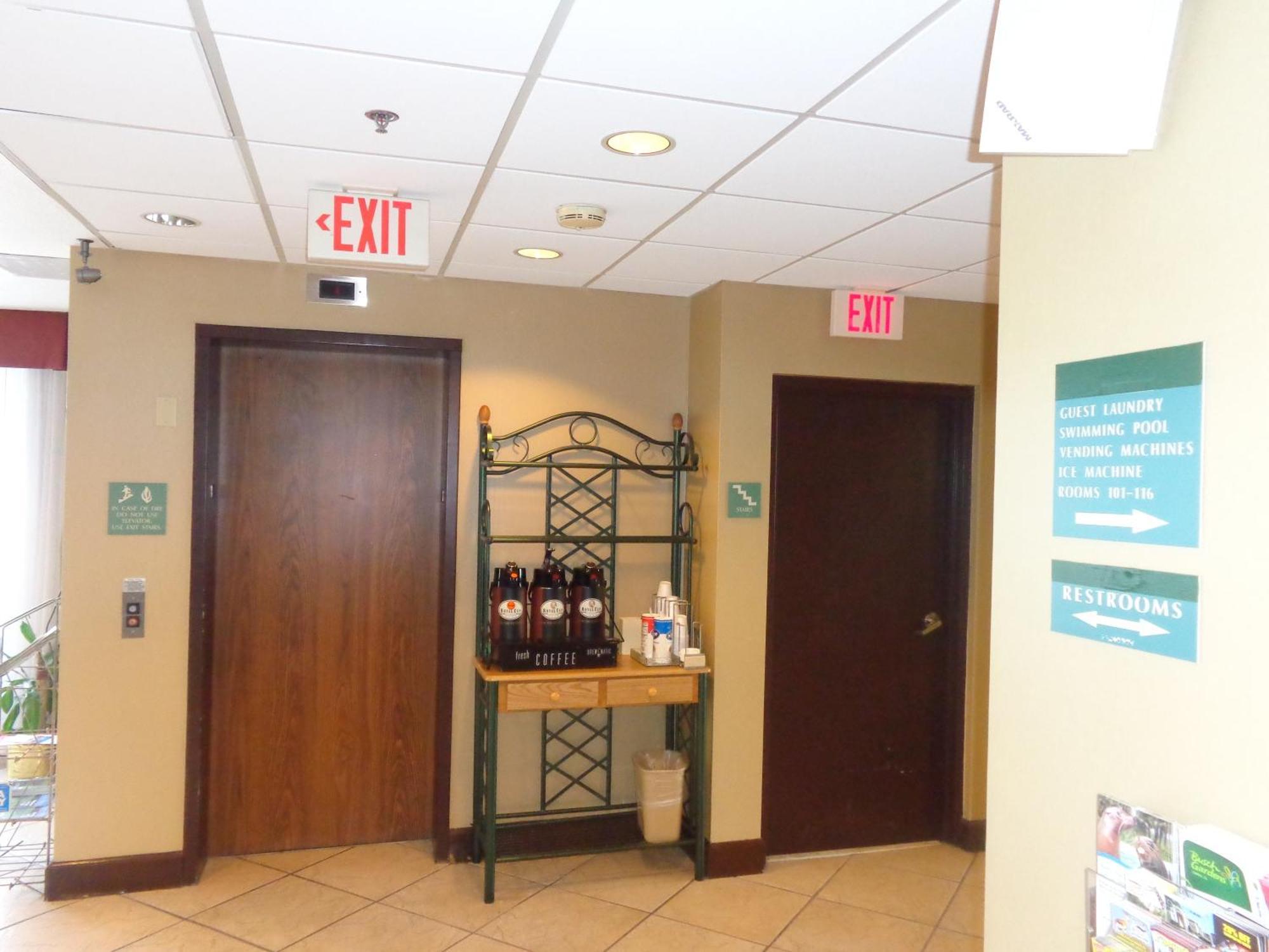 Ruskin Inn Tampa-Sun City Center エクステリア 写真